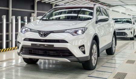 На заводе в Санкт-Петербурге началась серийная сборка Toyota RAV4