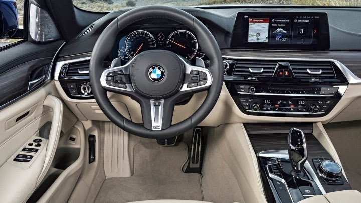 приборная панель BMW X5 2019 года