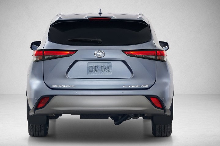 Toyota Highlander 2020 года вид сзади